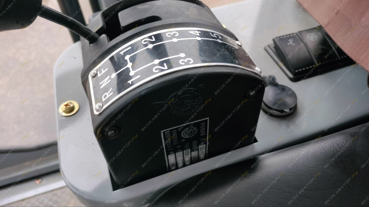 SEM 922AWD [9]