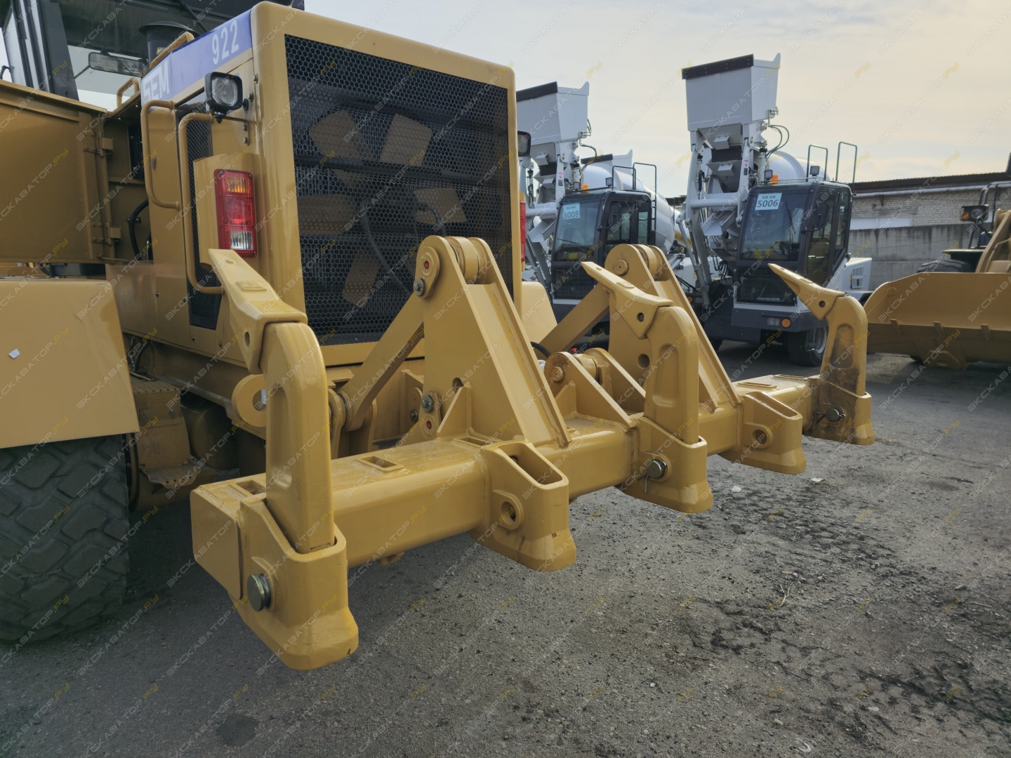 SEM 922AWD [2]
