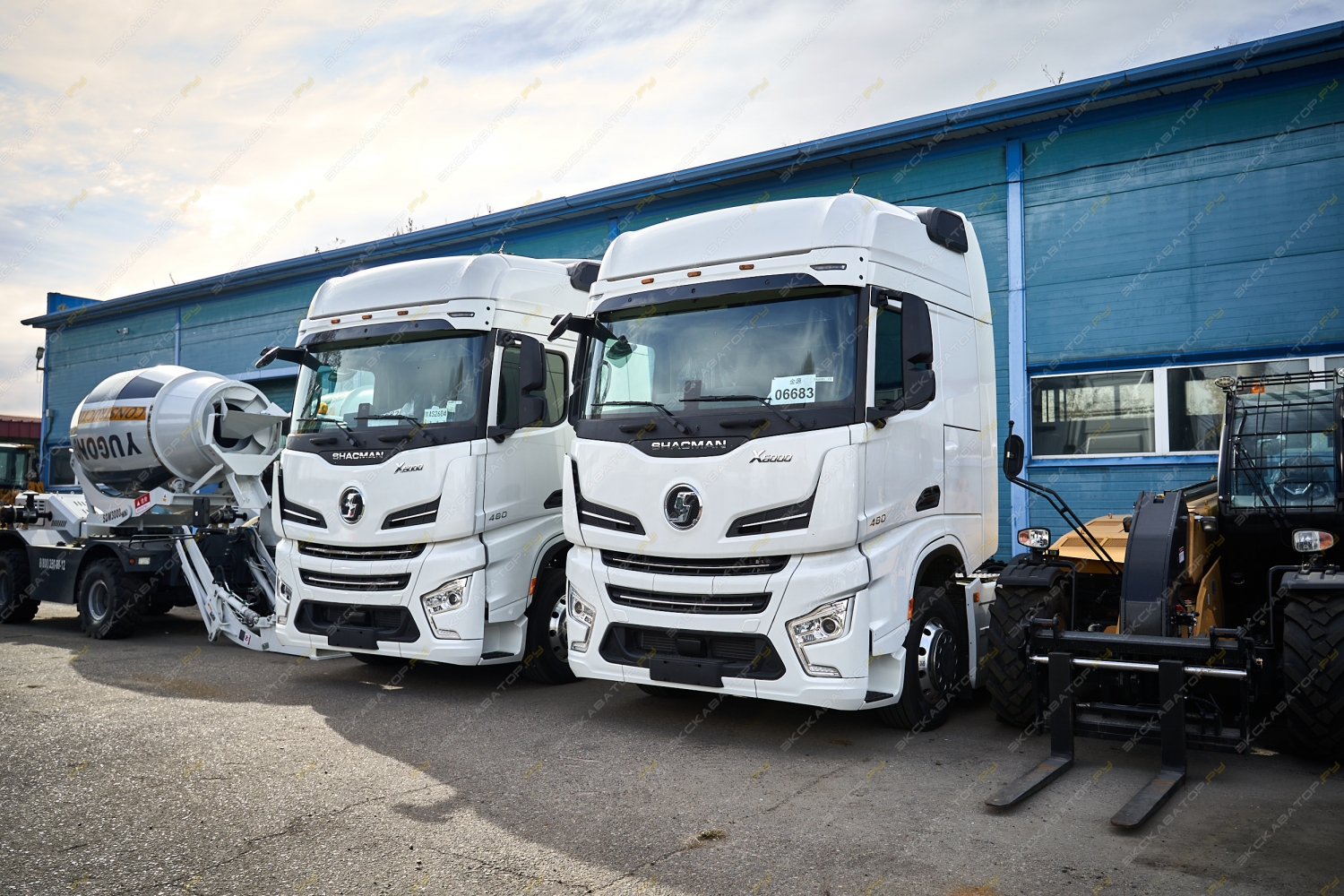 Shacman SX4188YY381 [5]