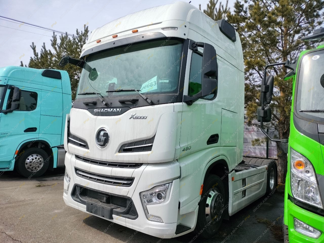 Shacman SX4188YY381 [3]