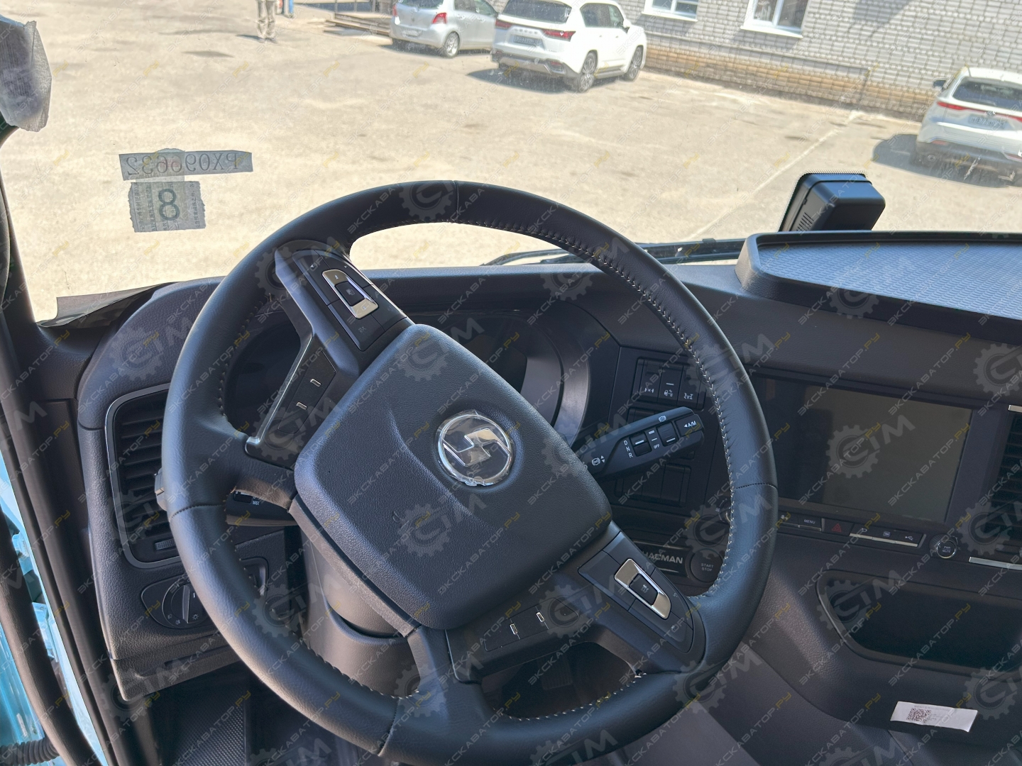 Shacman SX4188YY381 [5]