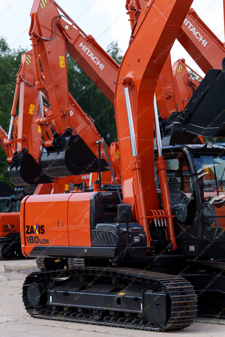 Hitachi ZX180LCN-5G [8]