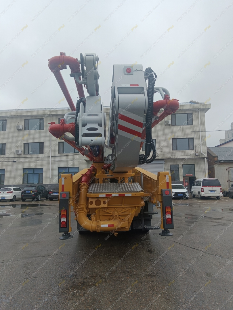 XCMG HB62V [3]