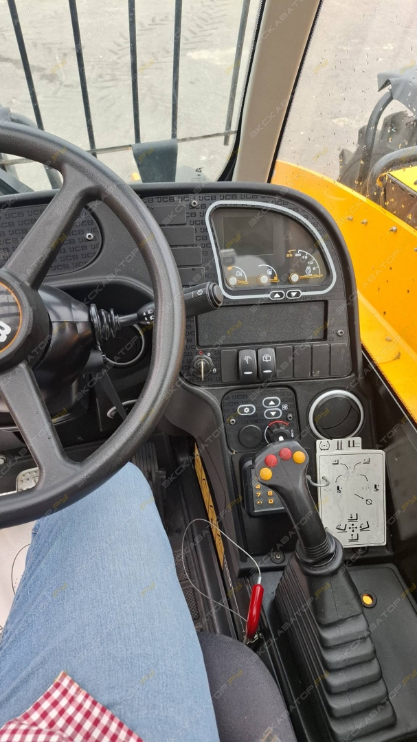 JCB 531-70  [3]