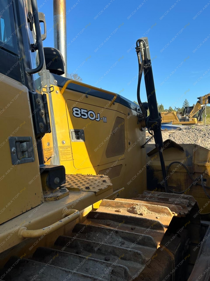 John Deere 850J-II [11]