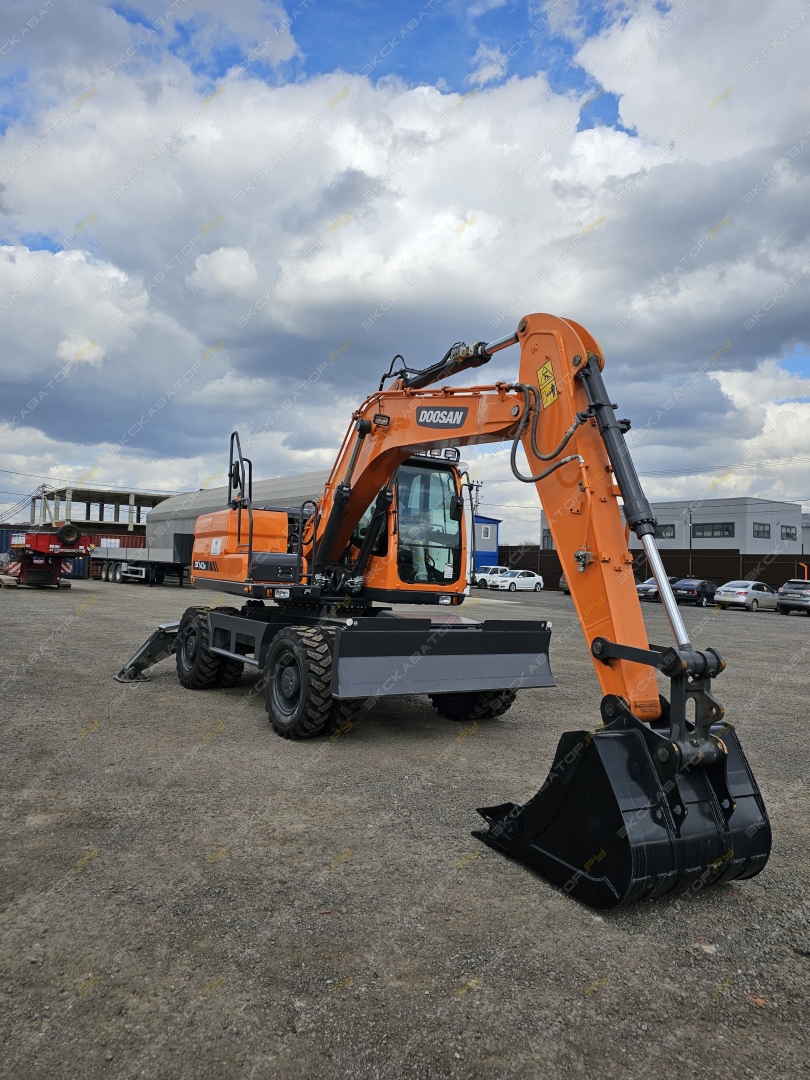 Doosan DX140W [8]