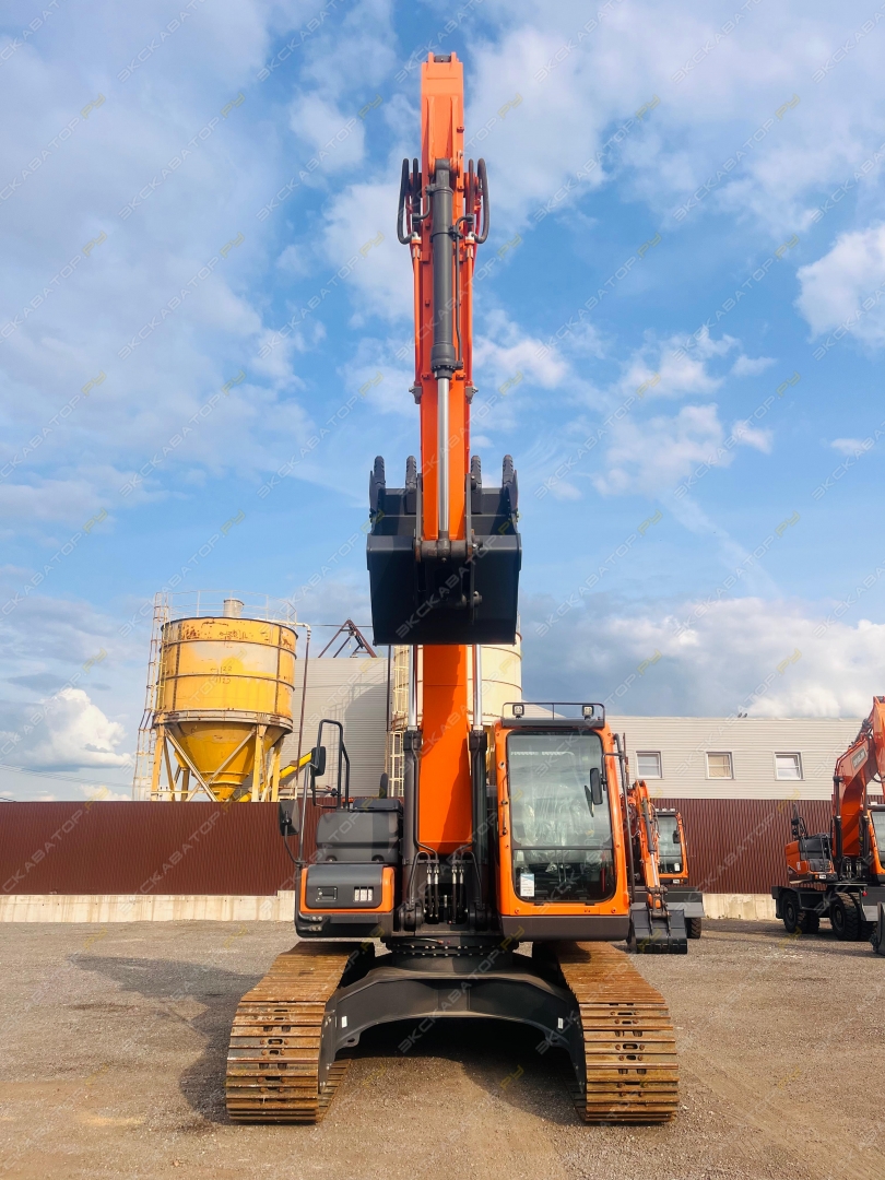 Doosan DX220LC-7M [2]