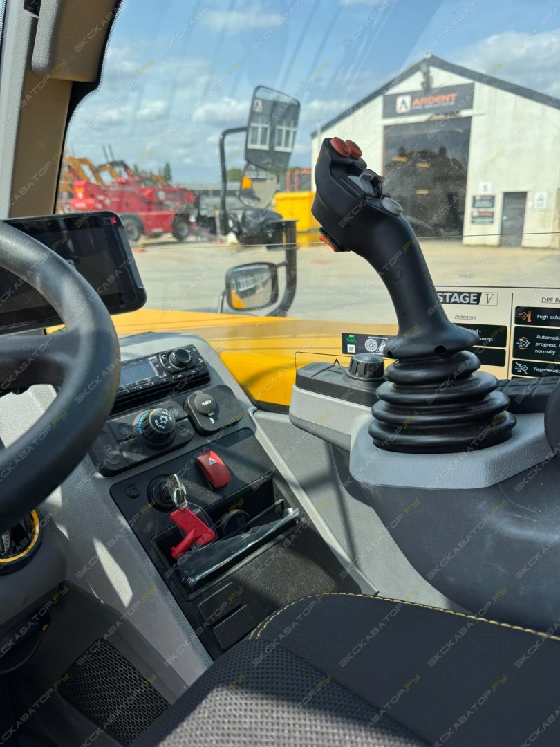 JCB 560-80 [6]