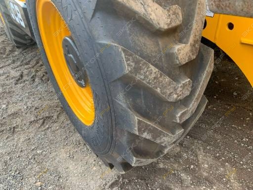 JCB 540-140  [11]