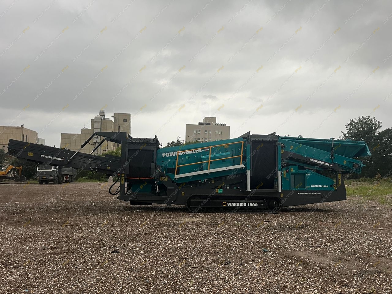 Powerscreen Warrior 1800 [3]