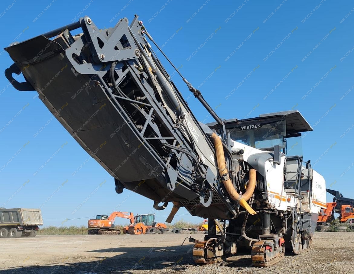 Wirtgen W 200 F [1]