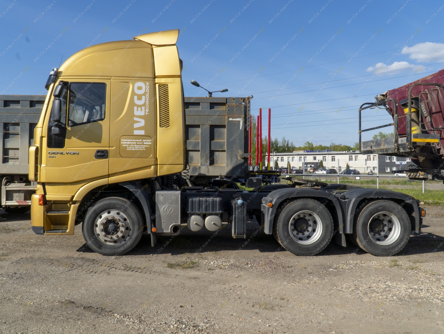 Hongyan CQ4256HTVG334 [3]