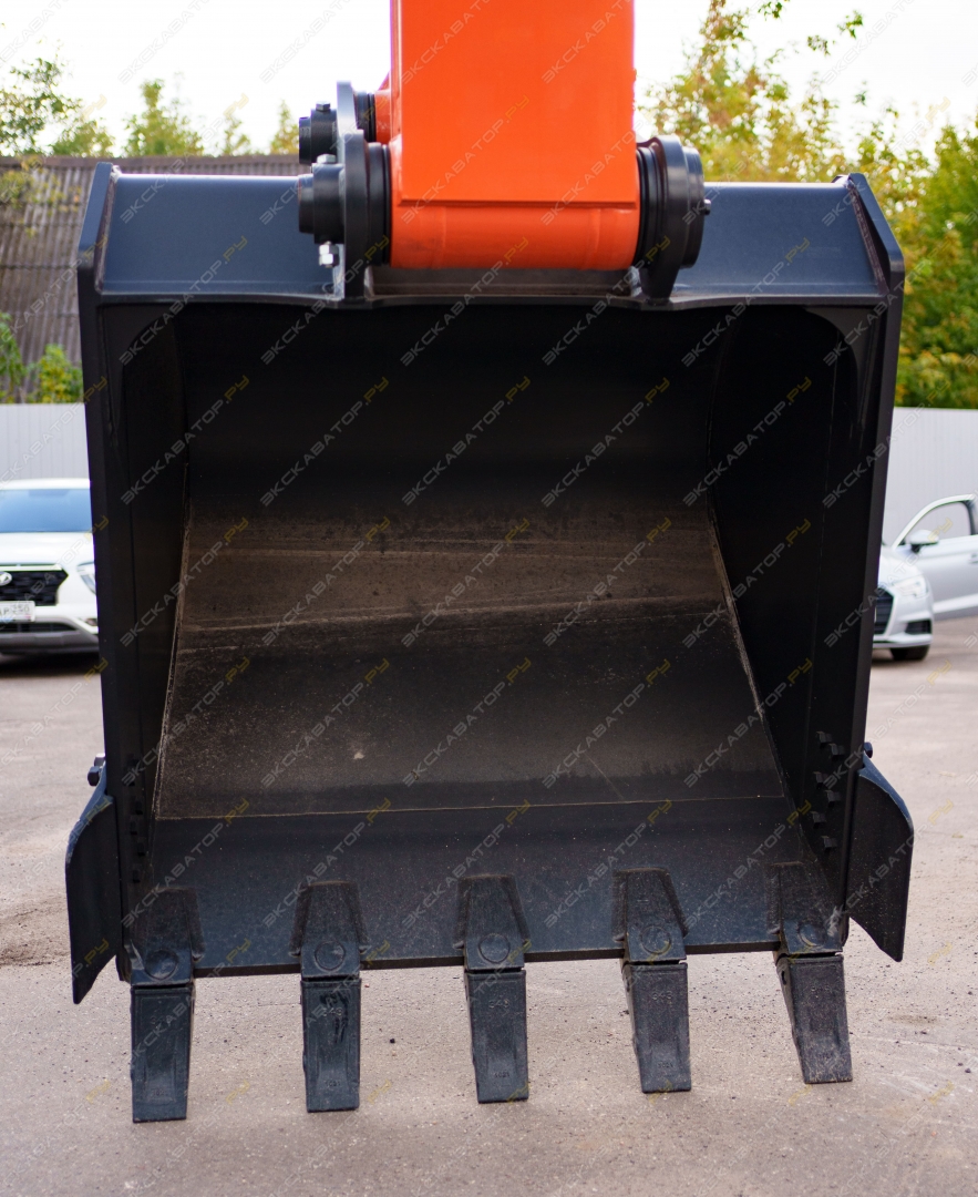Hitachi ZX330-5G [4]