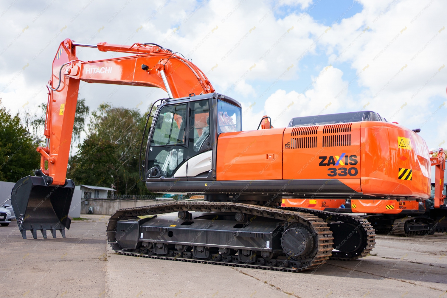 Hitachi ZX330-5G [3]