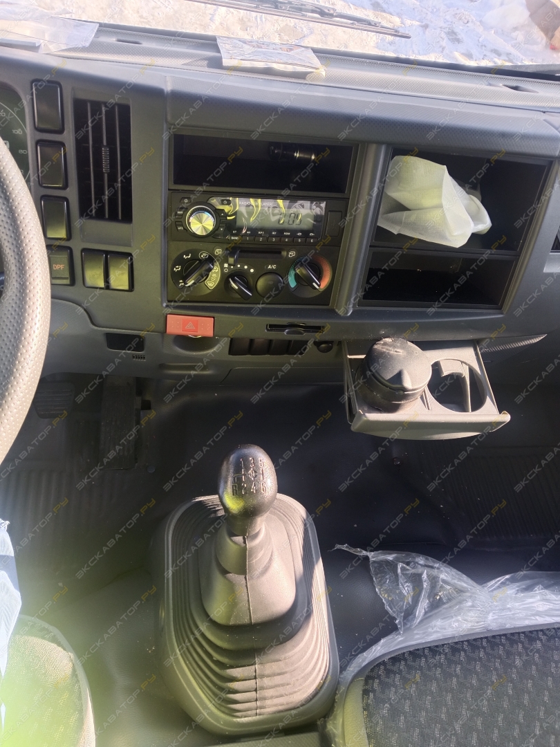 Isuzu Elf [4]