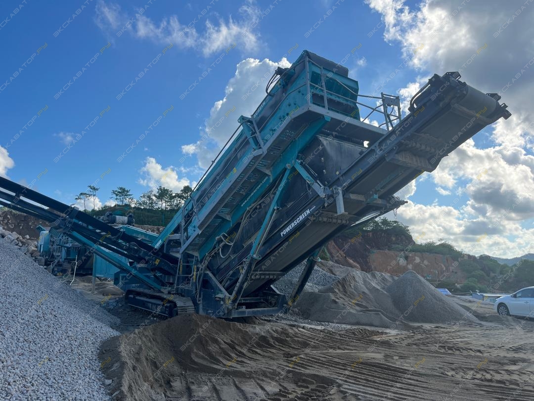 Powerscreen Chieftain 2100X track (3 Deck) [4]