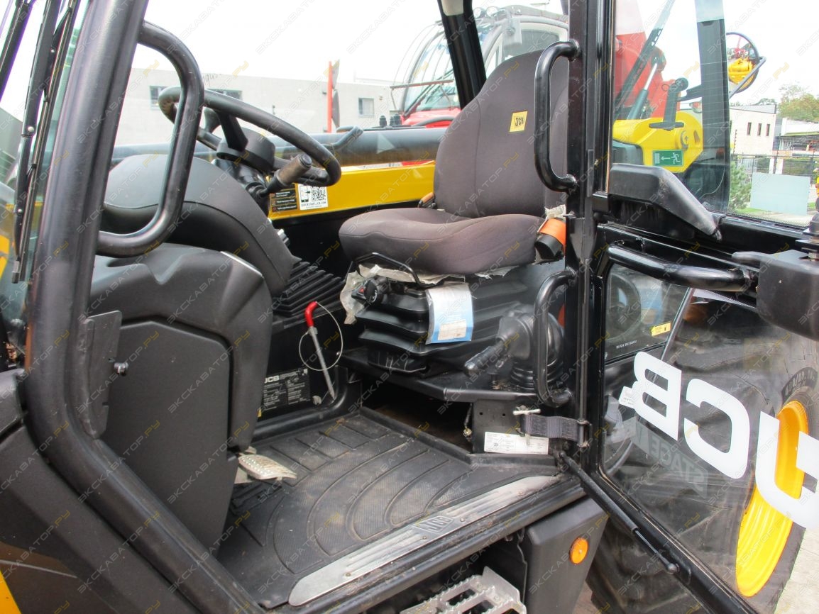 JCB 535-95 [7]