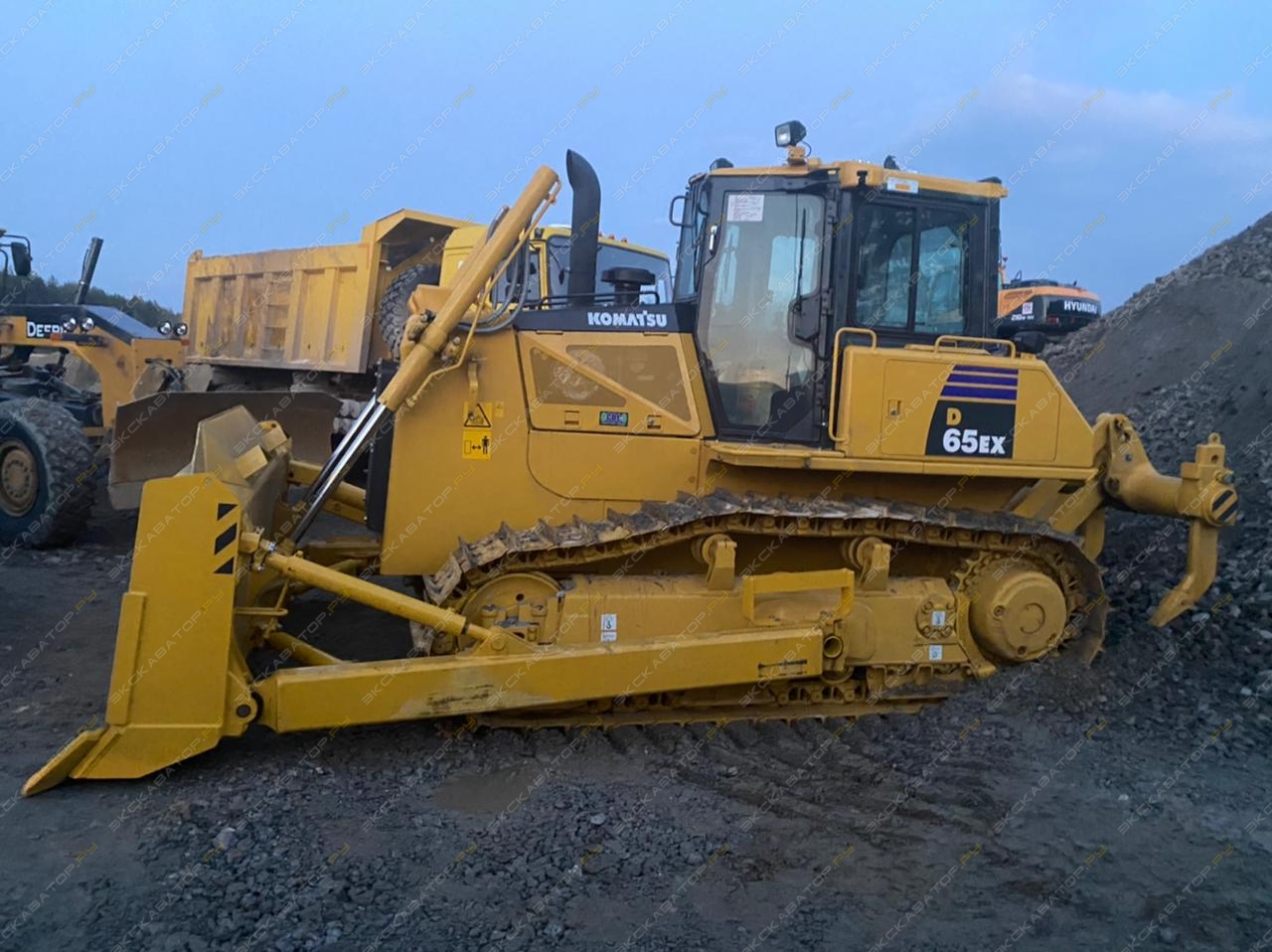 Komatsu D65EX-16 [3]