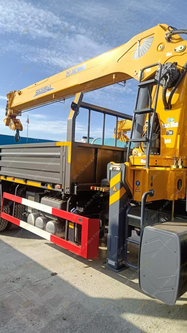 XCMG SQS300-5 [11]