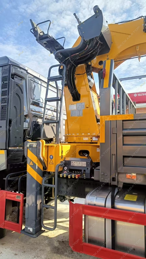 XCMG SQS300-5 [8]