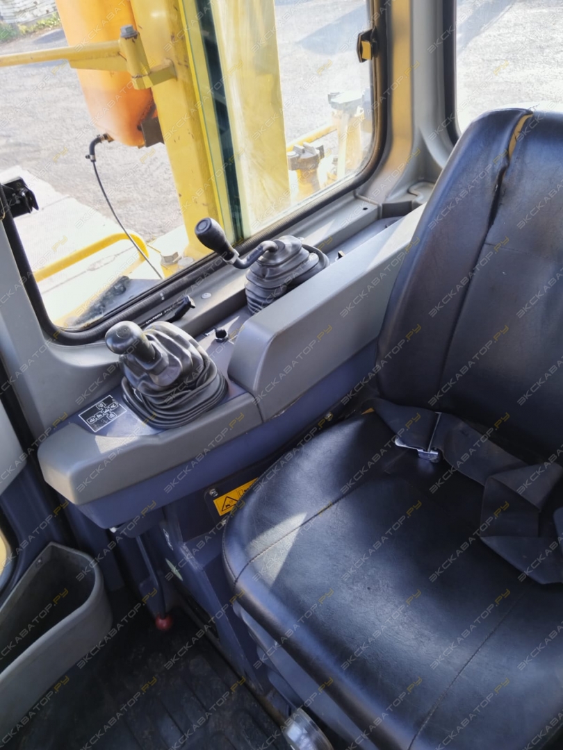 Komatsu D155A-5 [16]