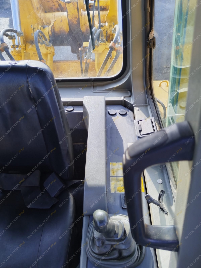 Komatsu D155A-5 [19]