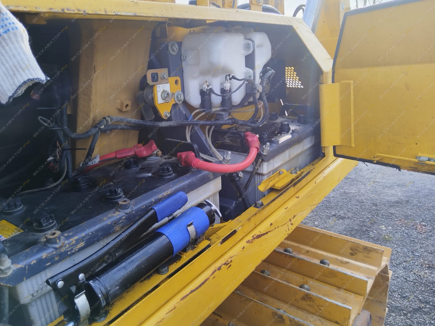 Komatsu D155A-5 [22]