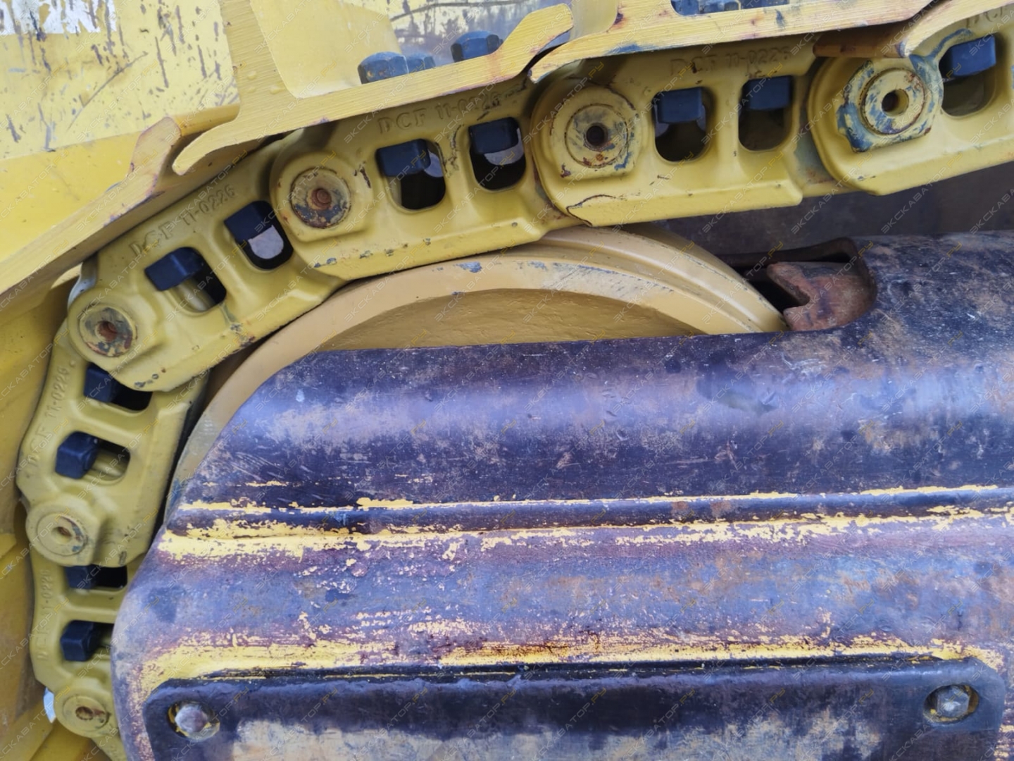 Komatsu D155A-5 [13]