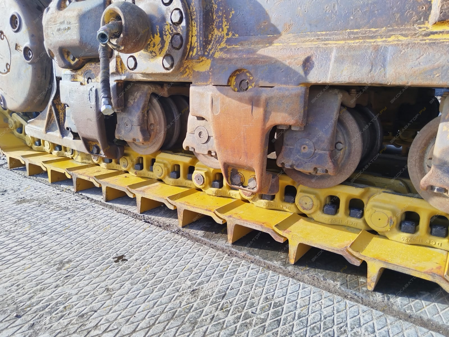 Komatsu D155A-5 [8]
