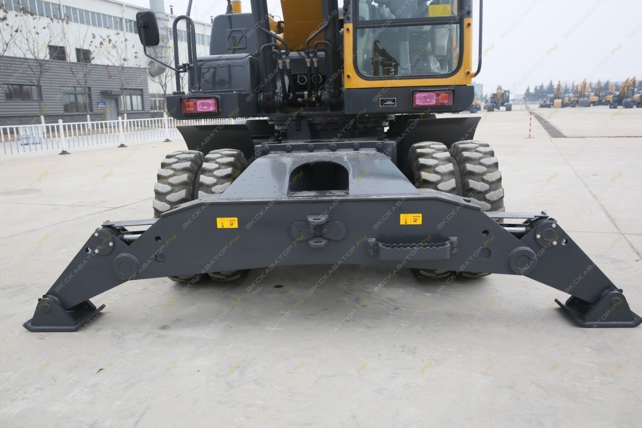 XCMG XE210WD [3]