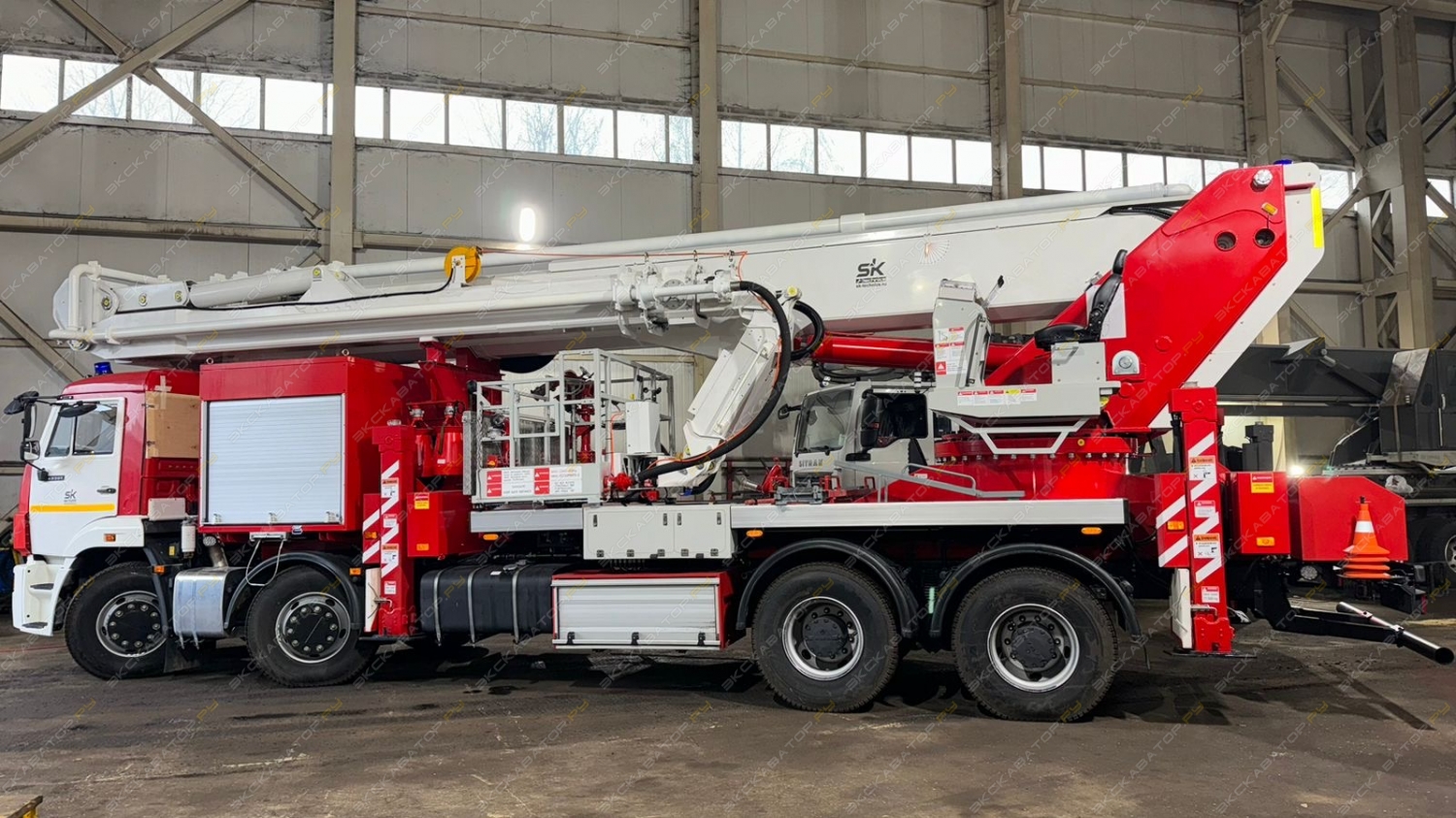 SKY 700AR [3]