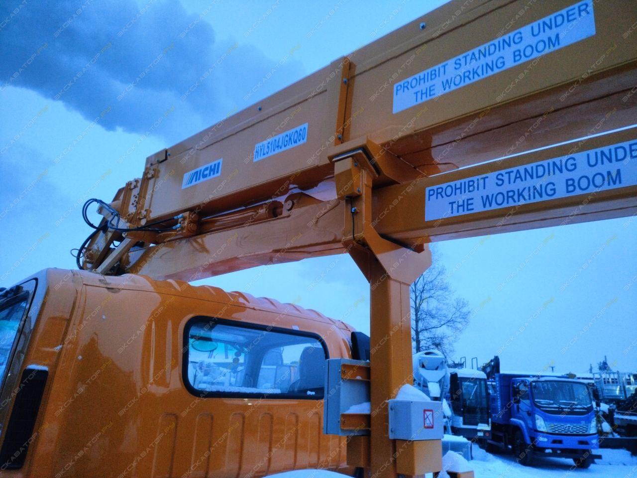 HYL5104JGKQ60 на шасси ISUZU 4Х2  высота подъема 25,5 м [1]