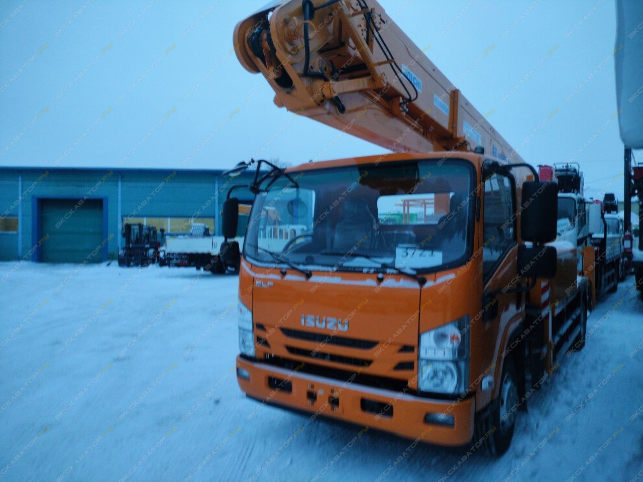 HYL5104JGKQ60 на шасси ISUZU 4Х2  высота подъема 25,5 м [14]