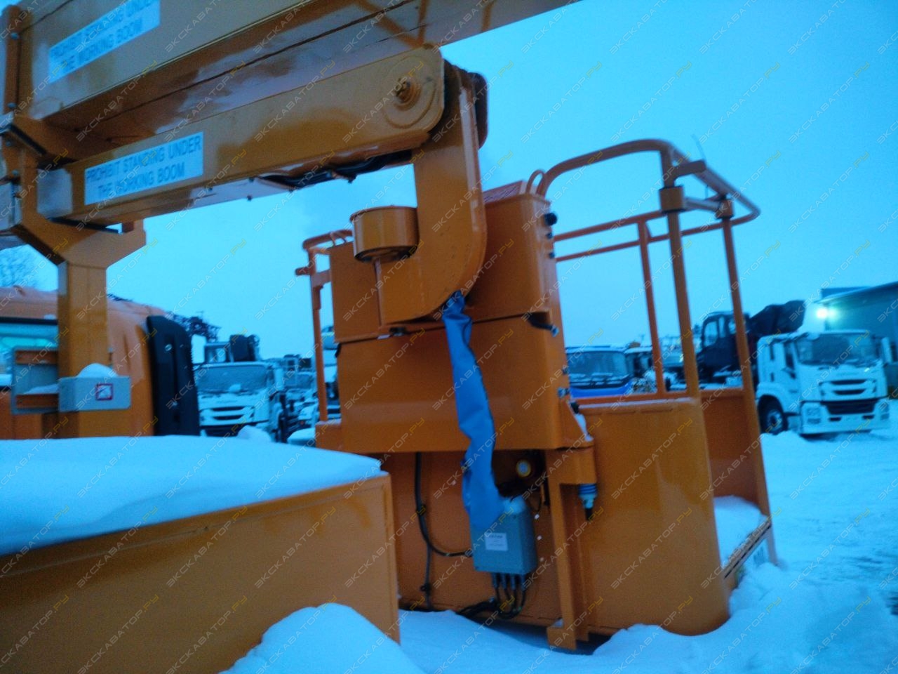 HYL5104JGKQ60 на шасси ISUZU 4Х2  высота подъема 25,5 м [9]