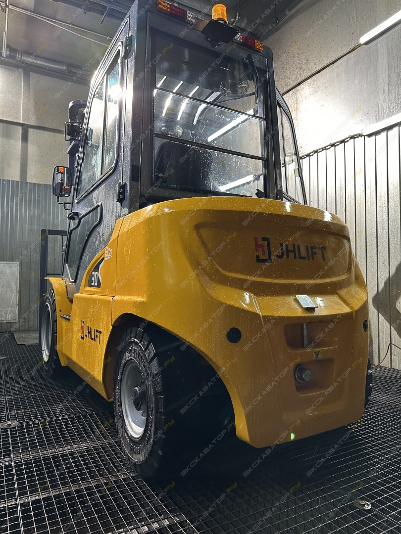 JHLIFT CPD 15-38 ХE [8]