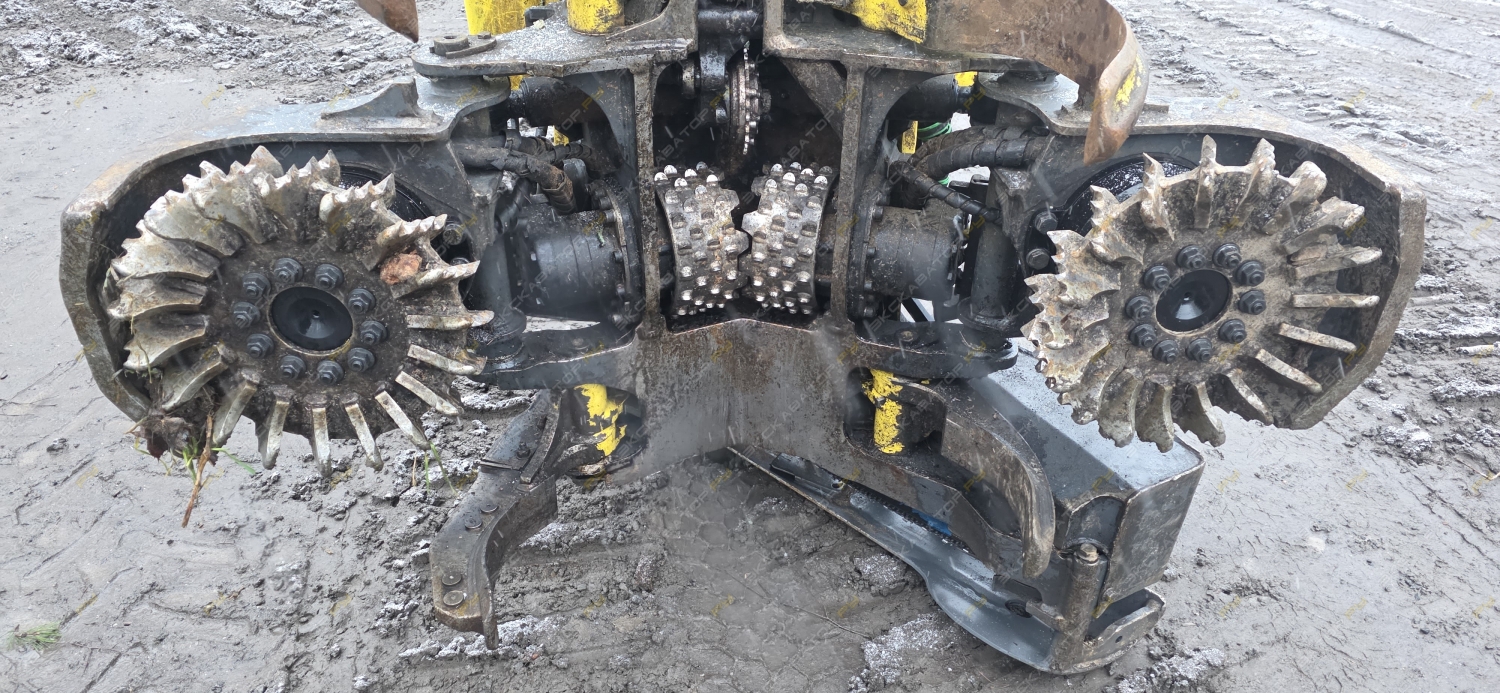 John Deere 1270G [31]