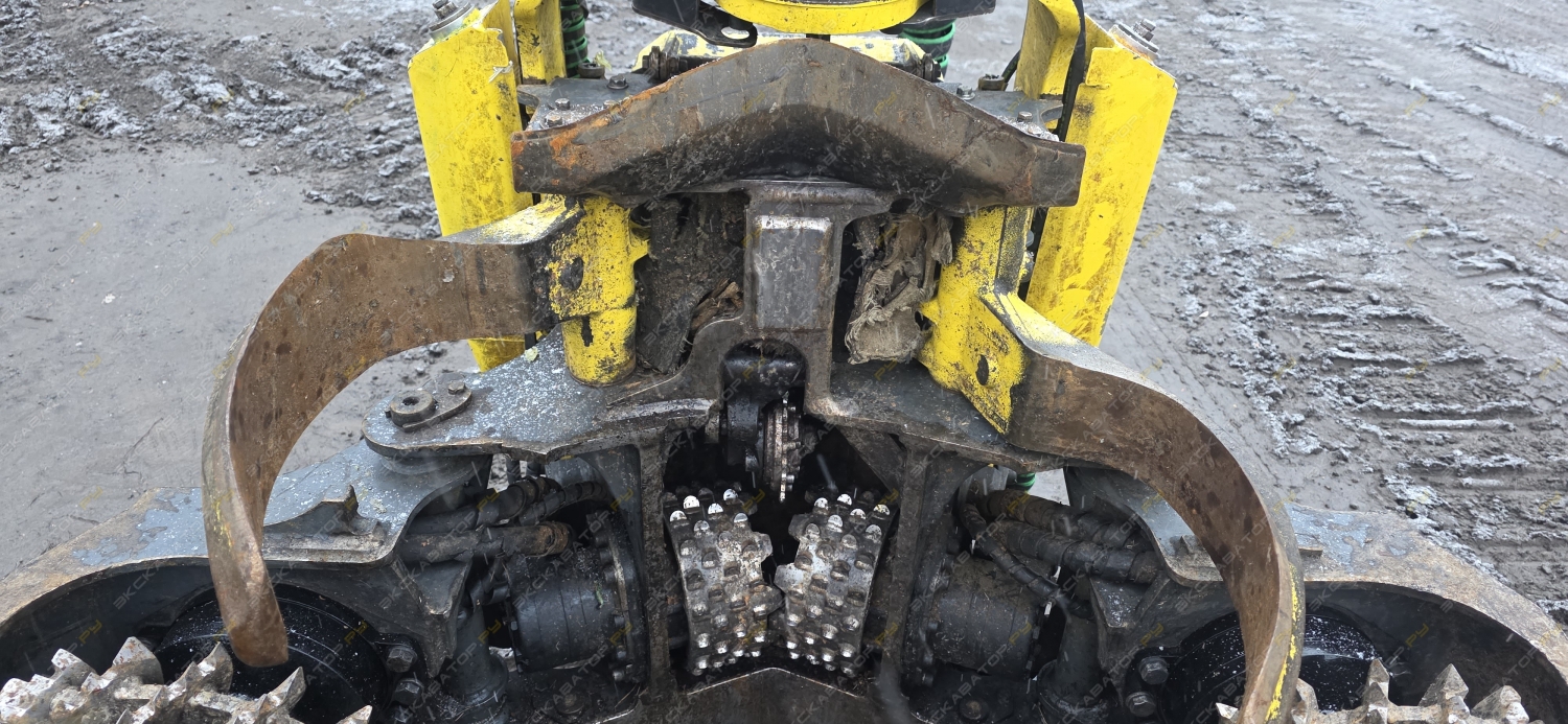 John Deere 1270G [7]