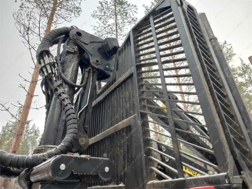 Komatsu 875 [7]
