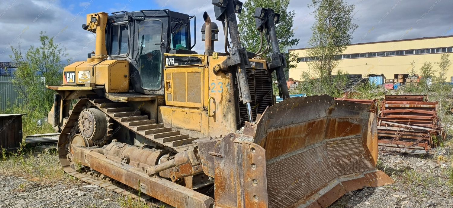Caterpillar D7R [3]