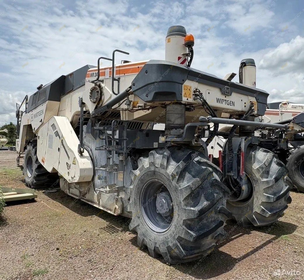 Wirtgen WR 240 [2]