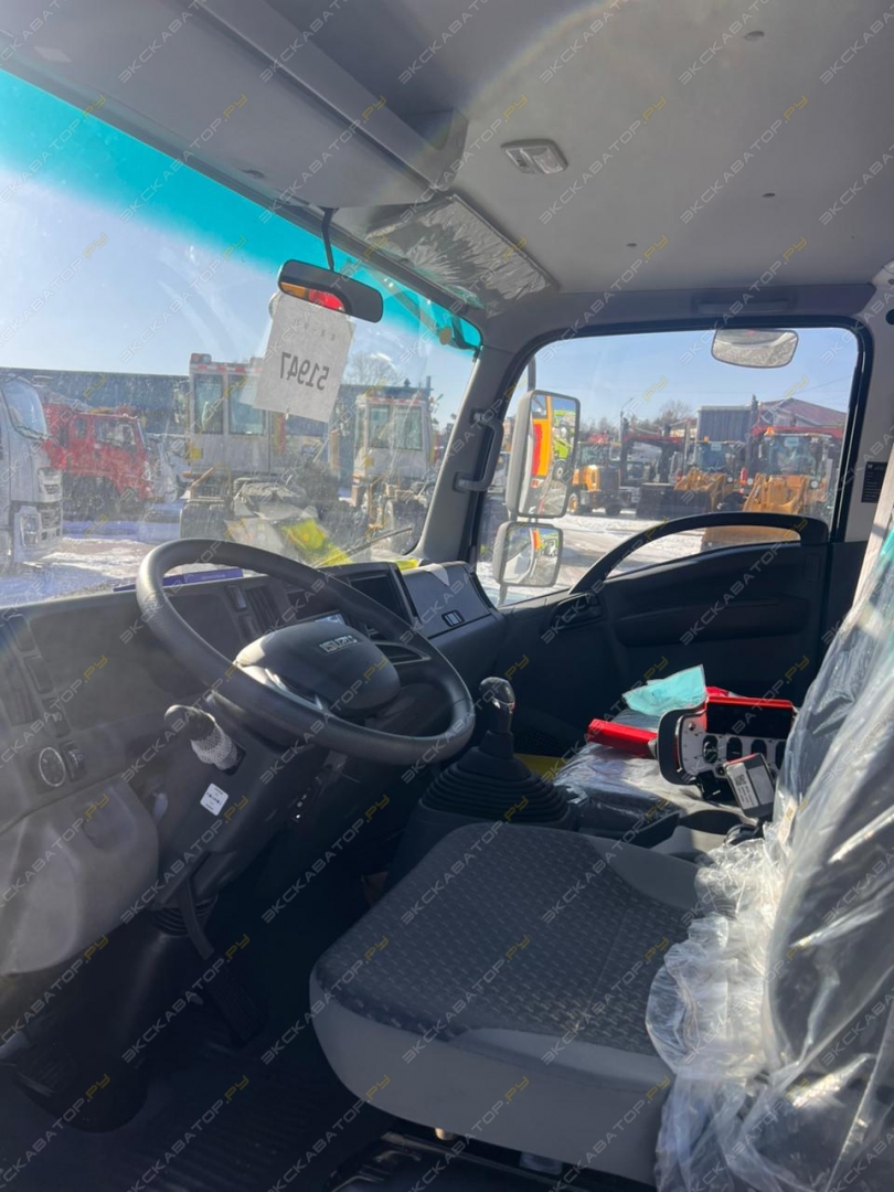 Isuzu Elf (автогидроподъемник) [18]