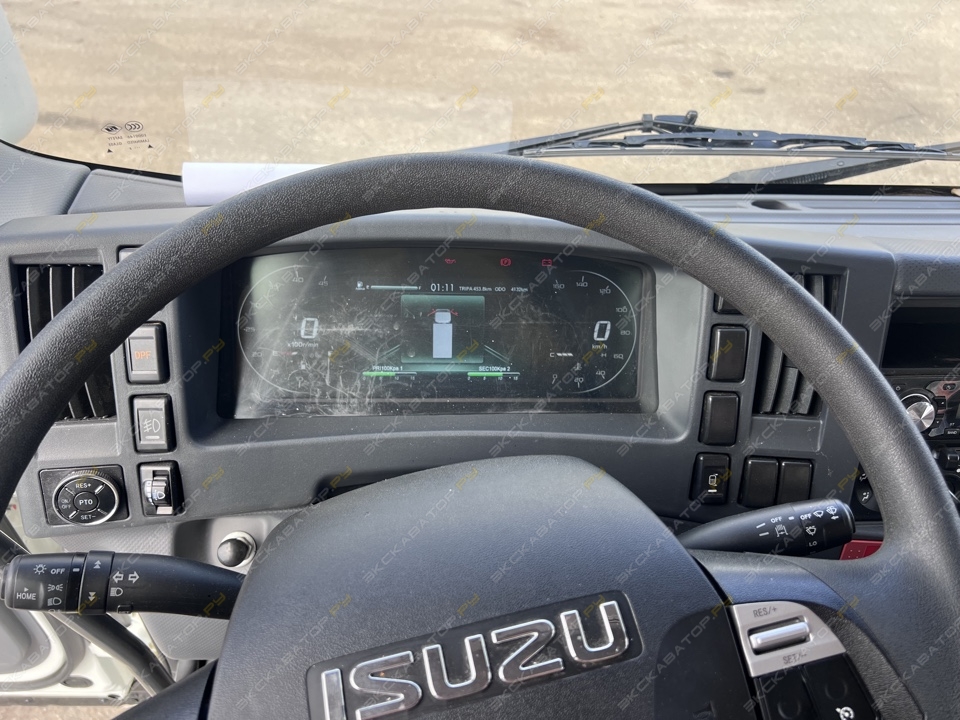 Isuzu Giga (автогидроподъемник) [12]