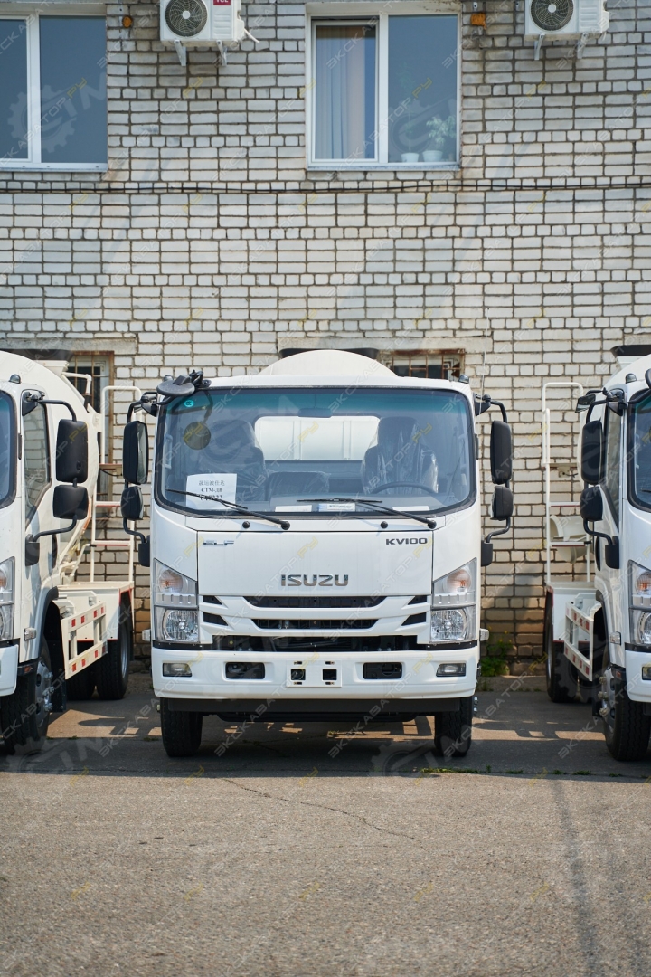 Isuzu P700 [12]