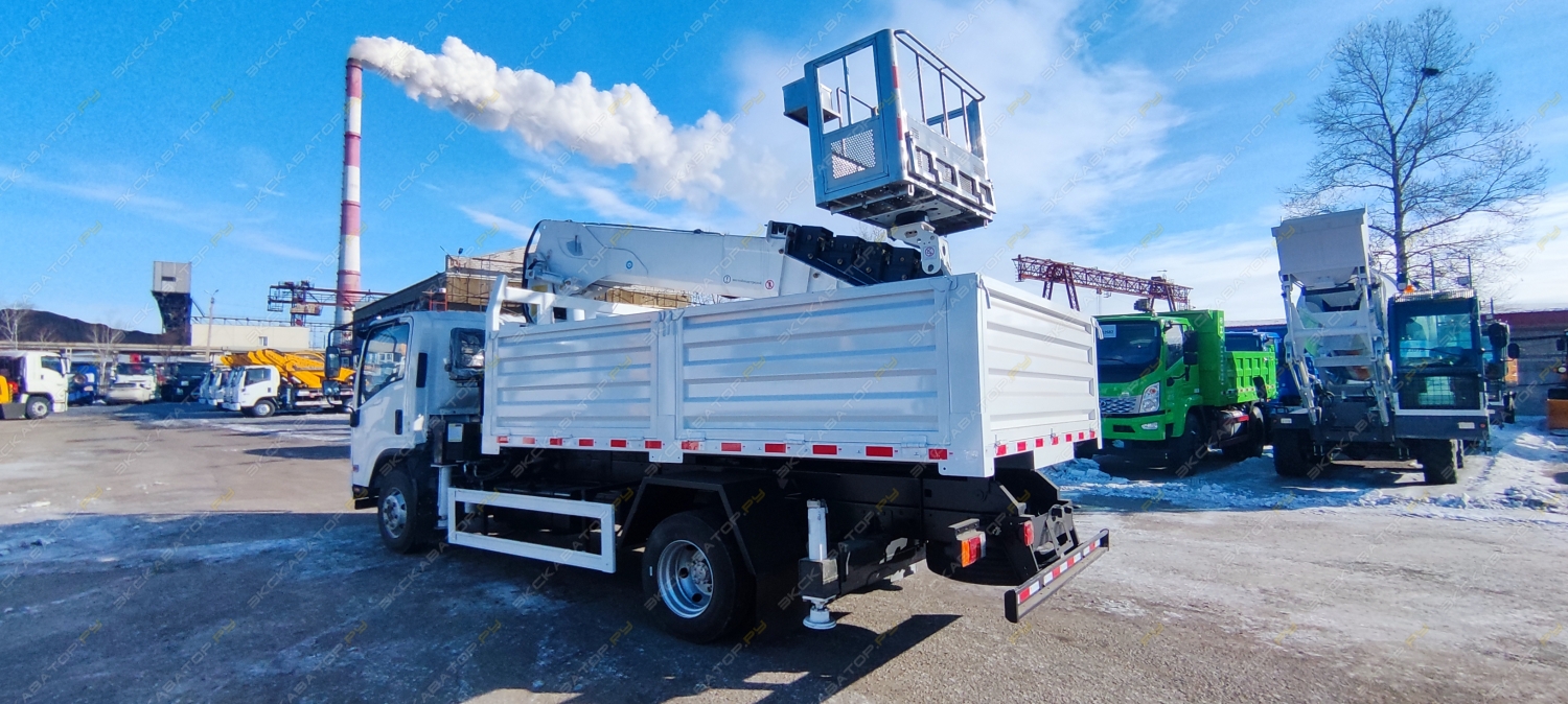 Isuzu Elf [7]