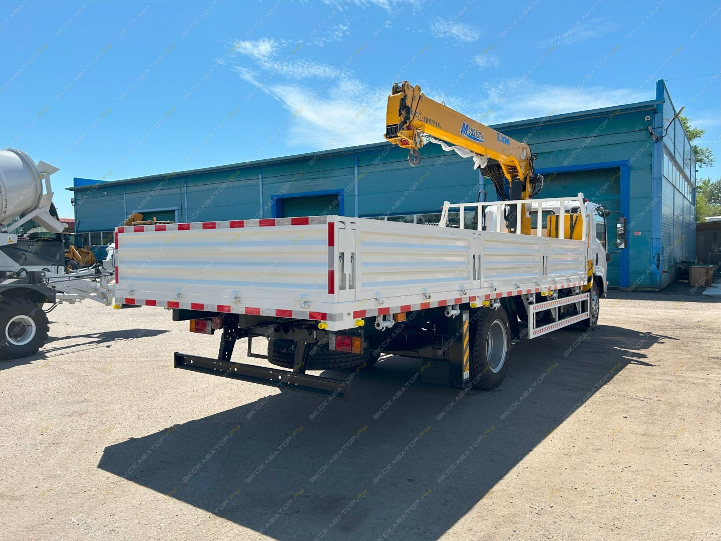 Isuzu Elf [10]