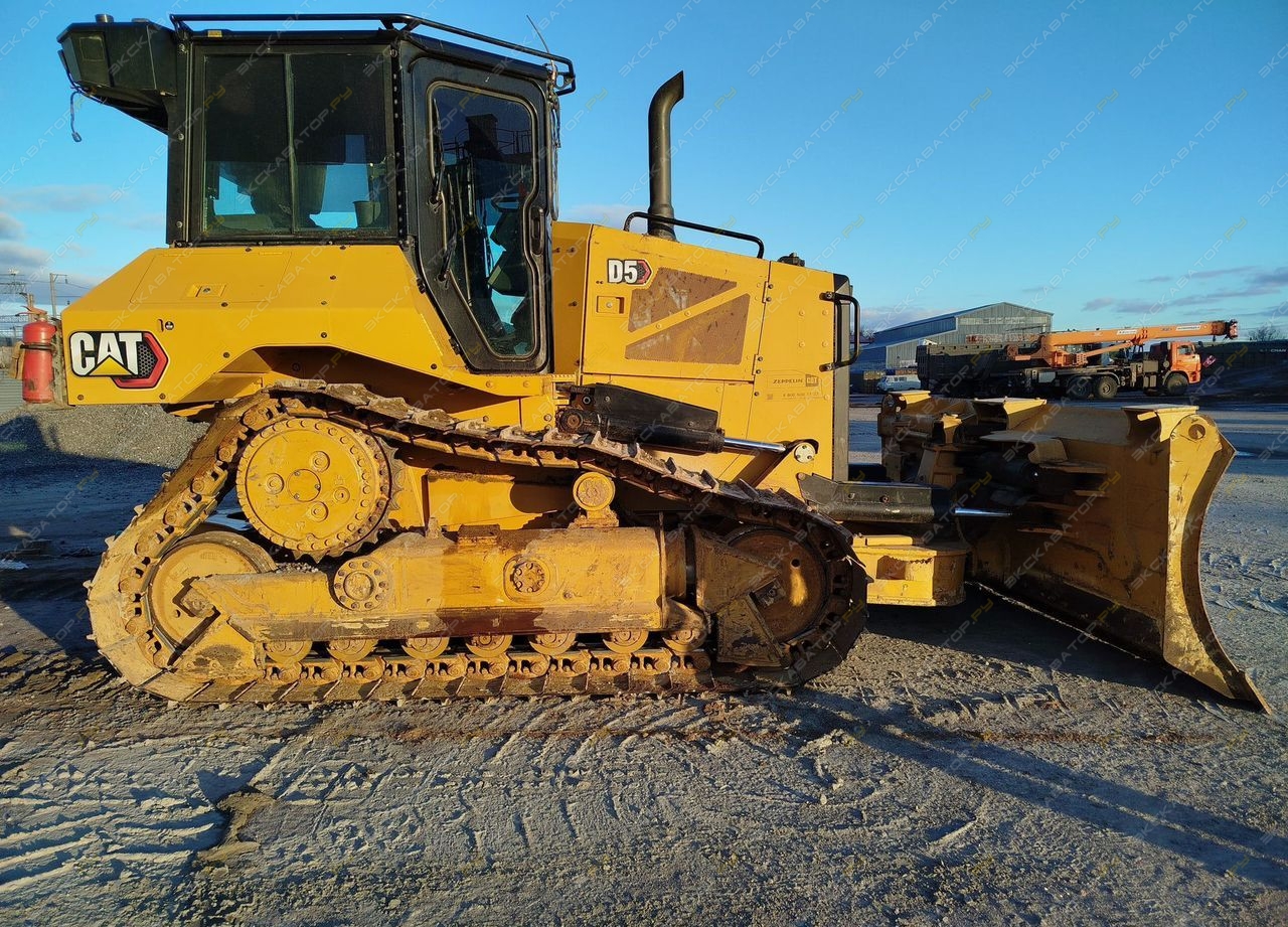 Caterpillar D5 [5]