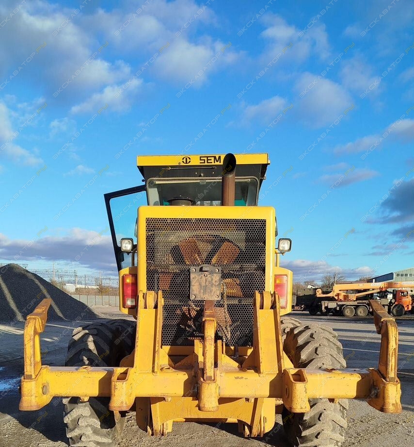 SEM 922AWD [3]