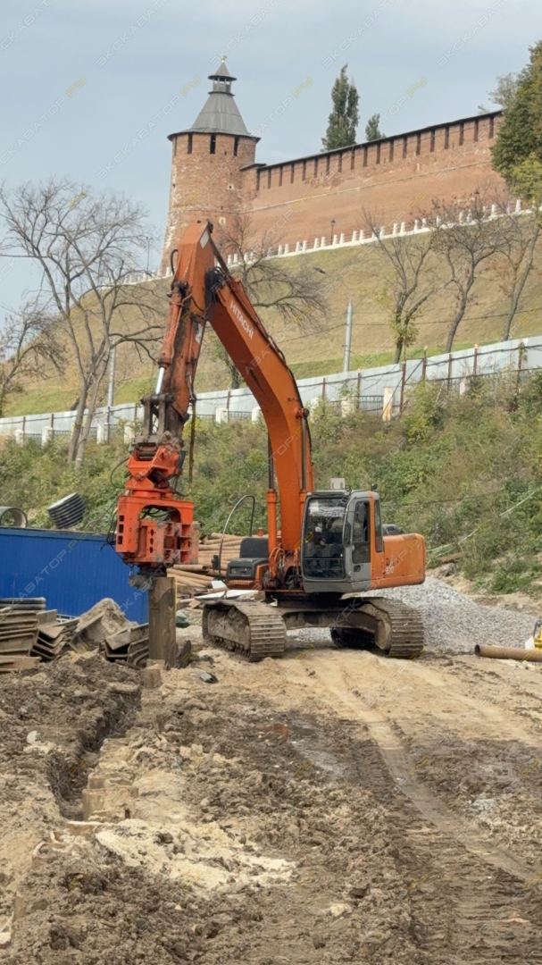 Hitachi ZX270 [2]
