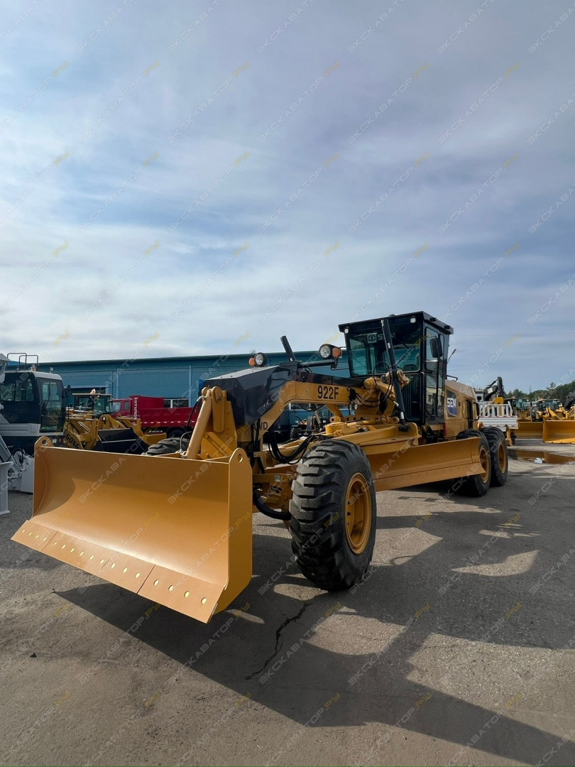 SEM 922AWD [9]
