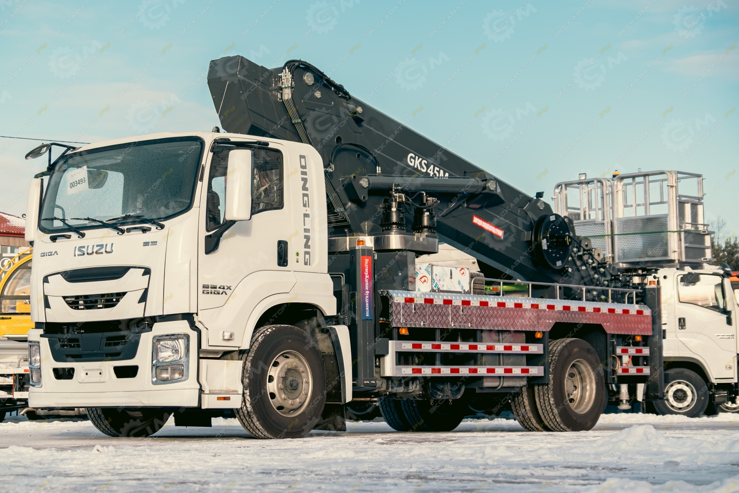 Isuzu Elf 5.2 (автогидроподъемник) [12]
